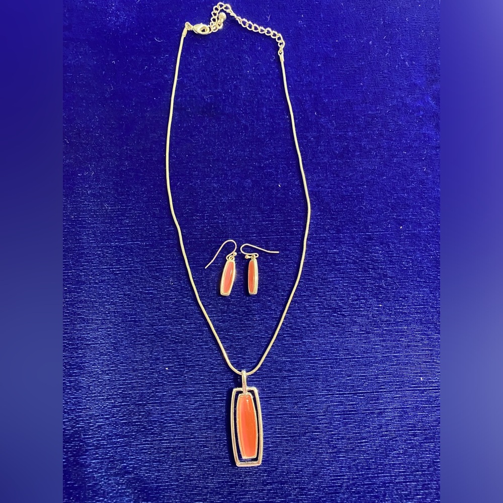 Elegant Coral Pendant Necklace and Earring Set